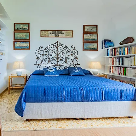 Semesterbostad Tenuta Bussadori - Casa Del Timoniere Poggio (Livorno)